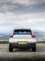 Volvo XC40 T5 Plug-in Hybrid R-Design 2020 года (UK)